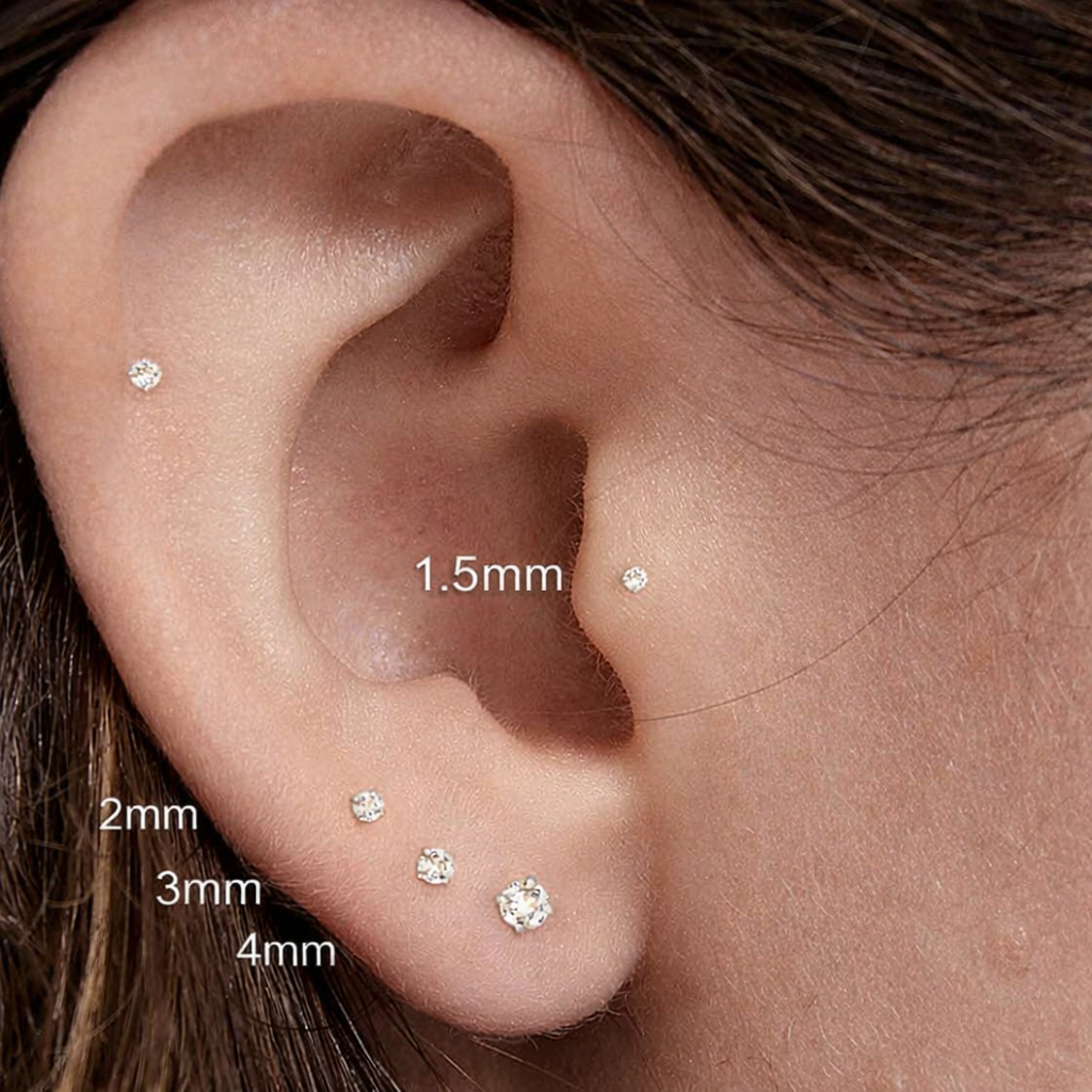 Lioranna – Orecchini a Piercing Minimalisti con Cristalli
