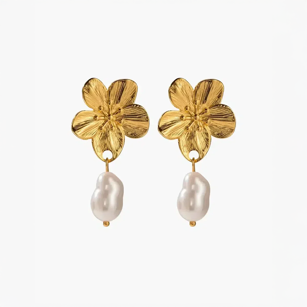 Haléa | Orecchini con Fiori e Perle Delicate