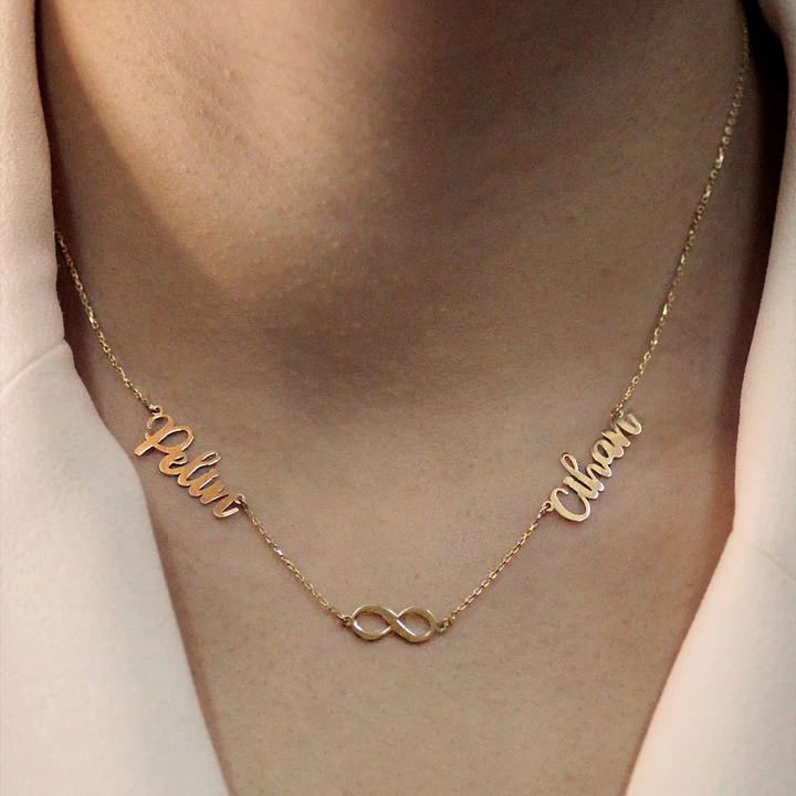 Keila – Collana con Nome Personalizzata a Due
