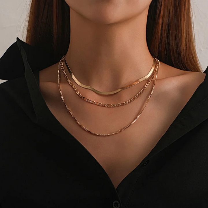 Noara – Collana a Tre Strati in Stile Vintage