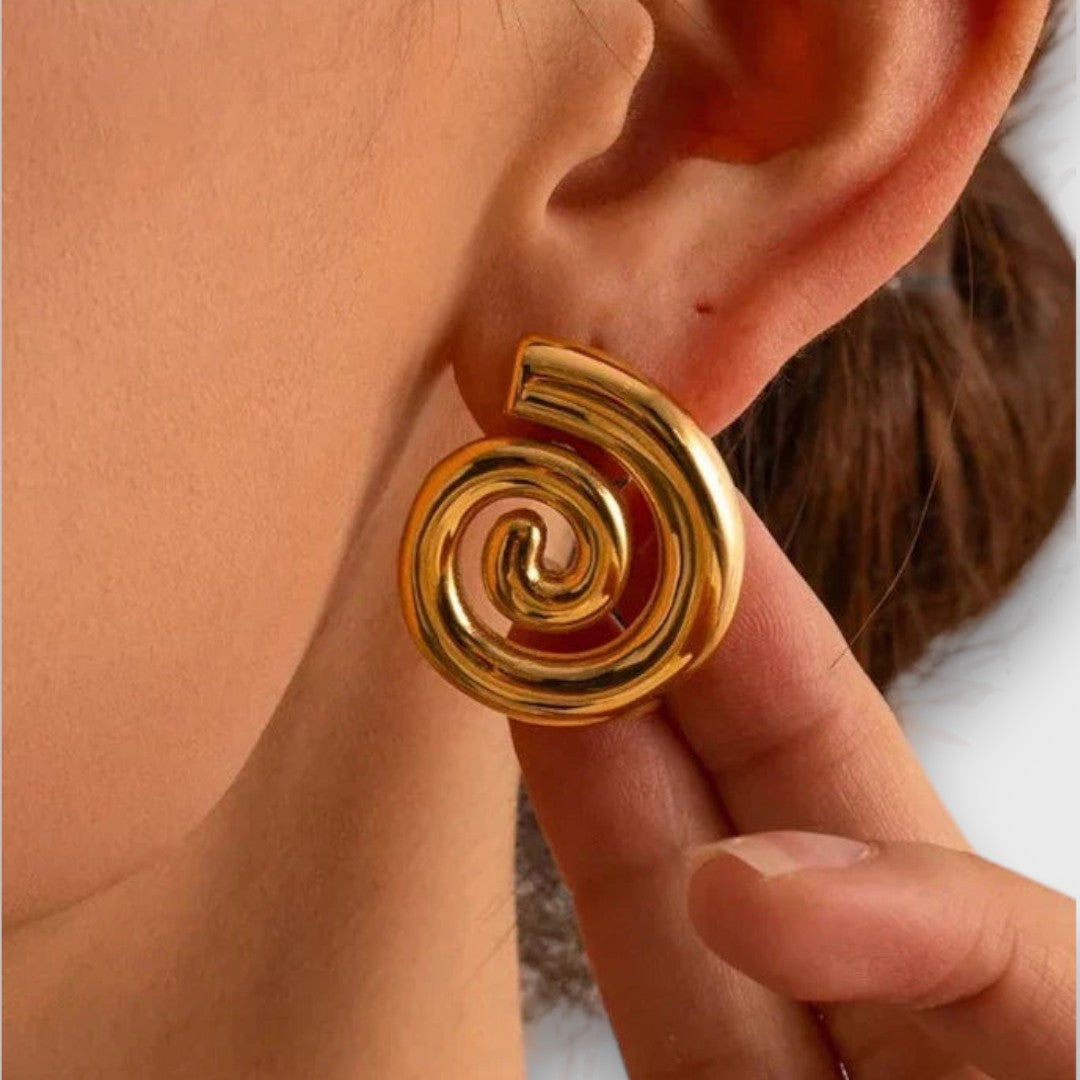 Jay – Orecchini a spirale con leggerezza moderna