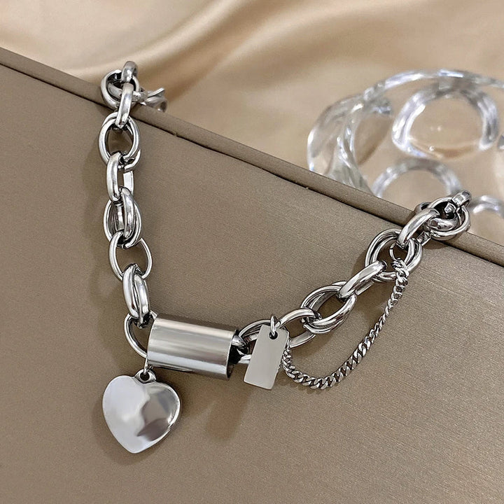 Amoria – Bracciale in Oro con Accento a Cuore