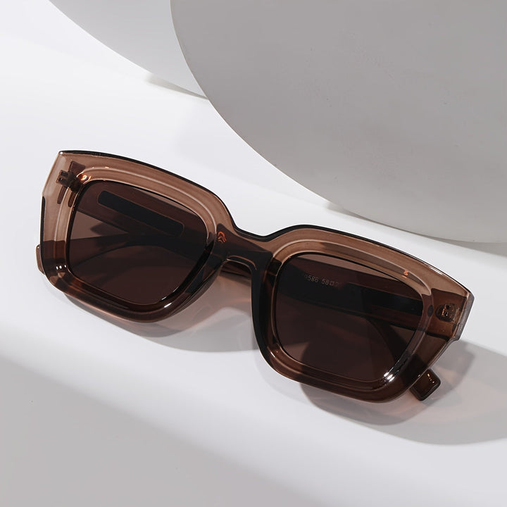 Occhiali da sole, montatura quadrata traslucida marrone chunky con accento in metallo sulle tempie, acetato, Donna