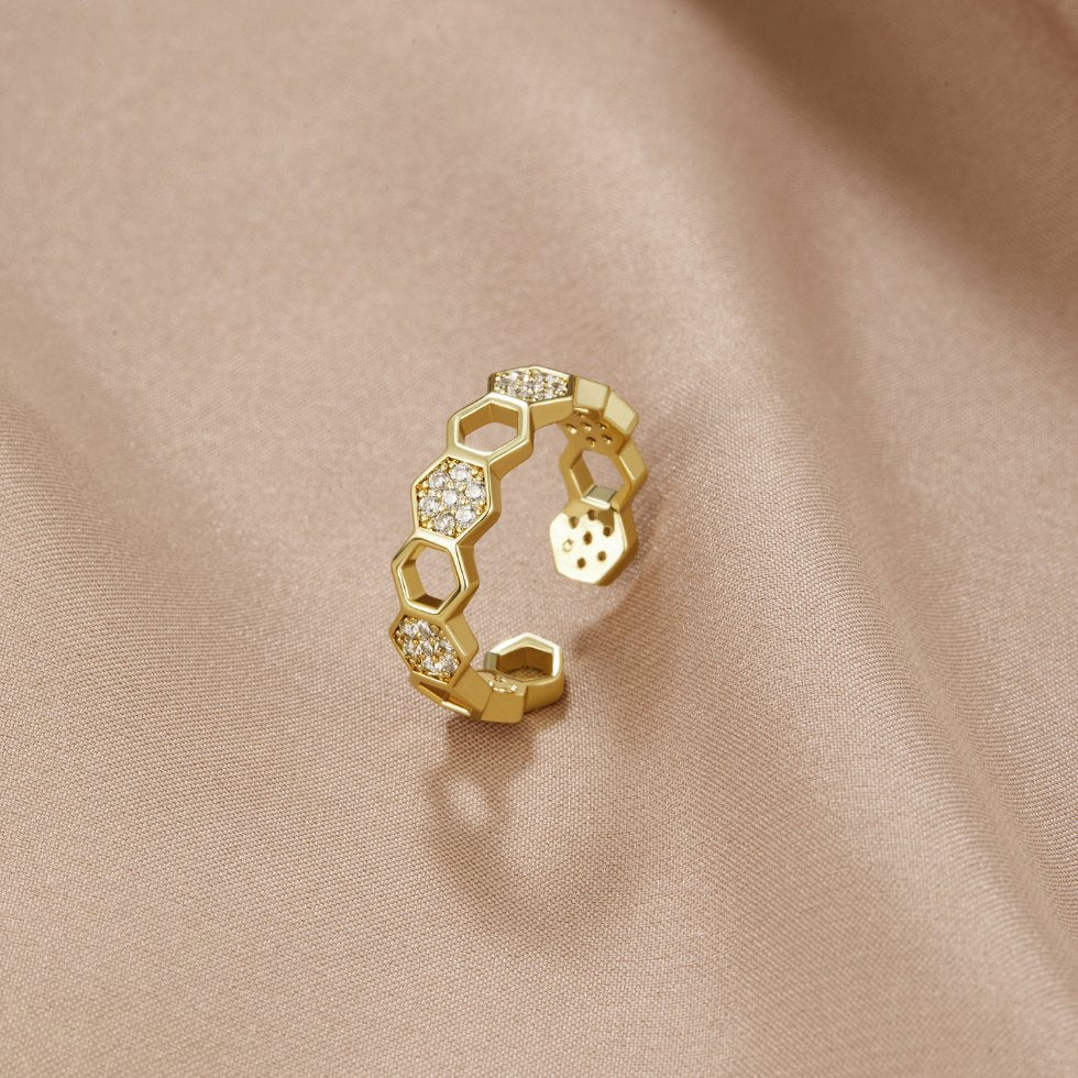 Solenna – Anello in Cristallo a Nido d'Api